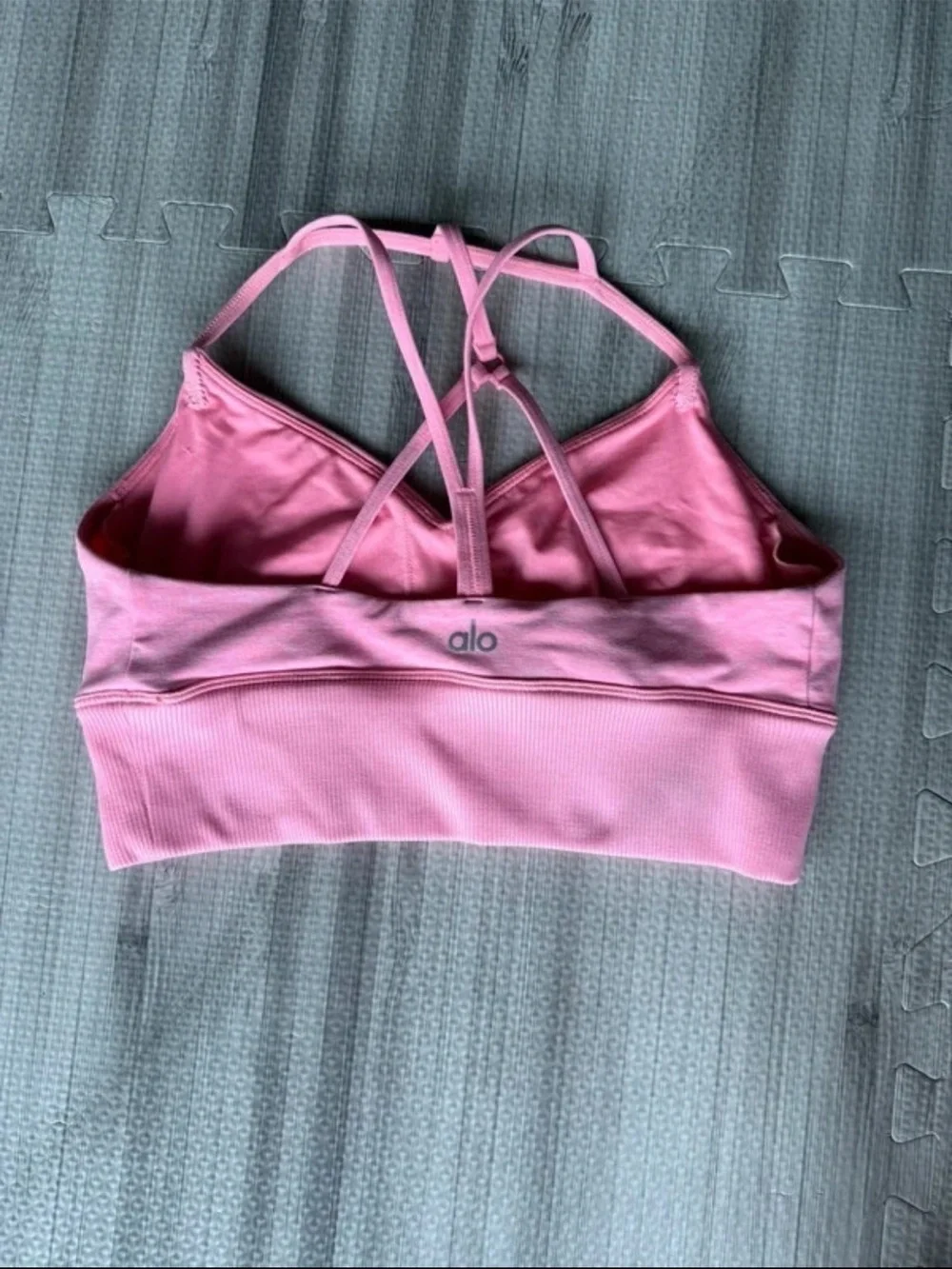 Alo Yoga Pink Sports Bra and High-Waist Leggings Set